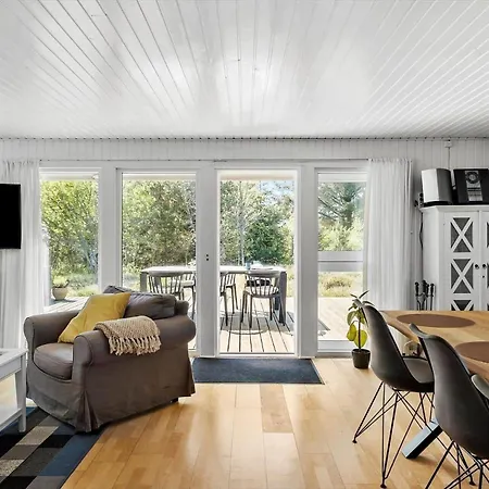 Bl1101-pandrup-rodhusparken-56 Nyaraló